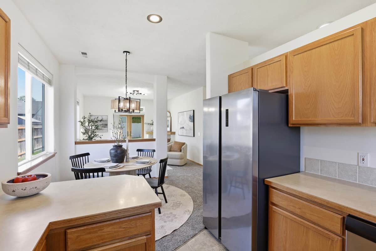 17608 E 2nd Ln thumbnail 11