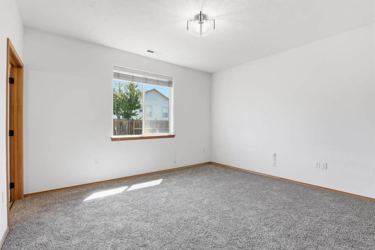 17608 E 2nd Ln thumbnail 12