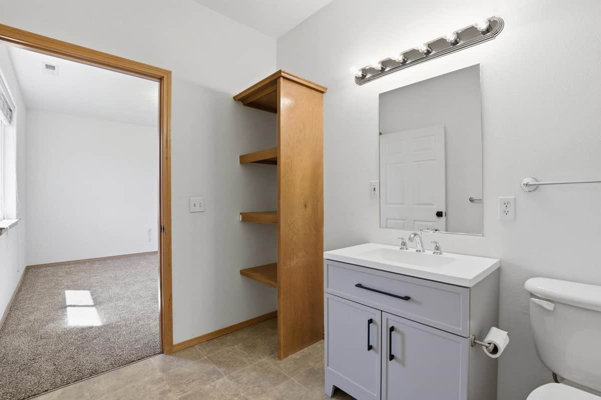 17608 E 2nd Ln thumbnail 16