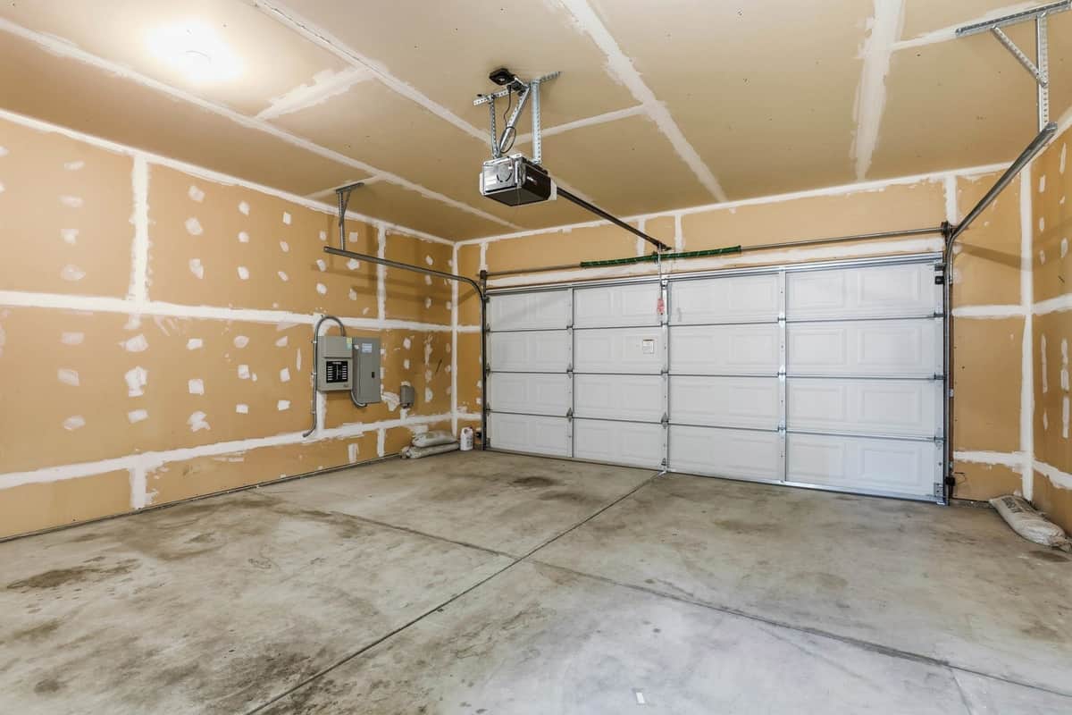 17608 E 2nd Ln thumbnail 21