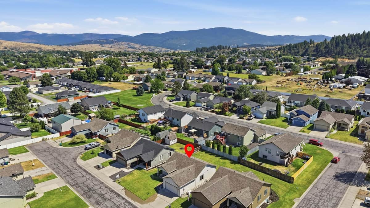 17608 E 2nd Ln thumbnail 40