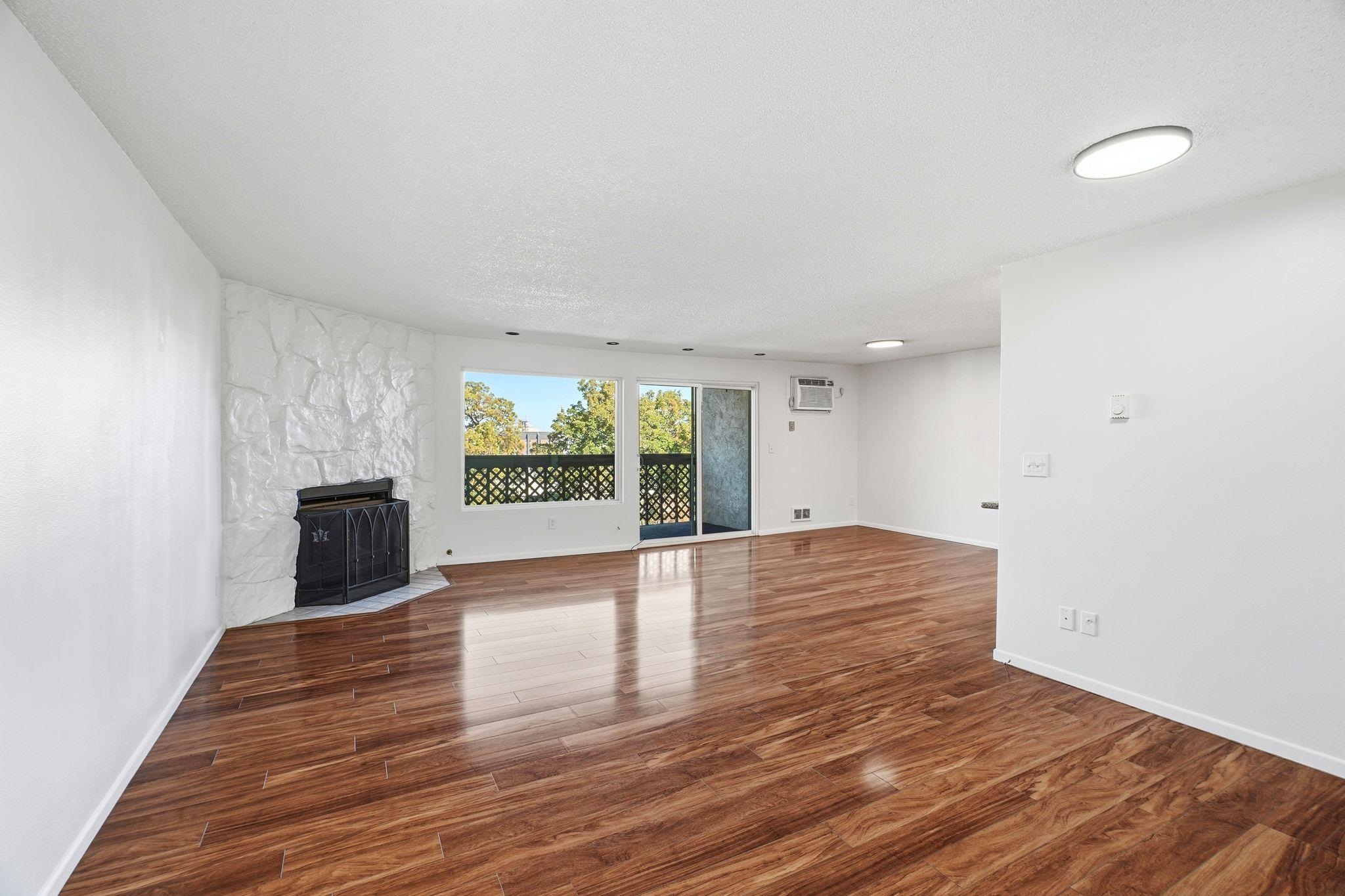 620 W 7TH Unit Ave thumbnail 4