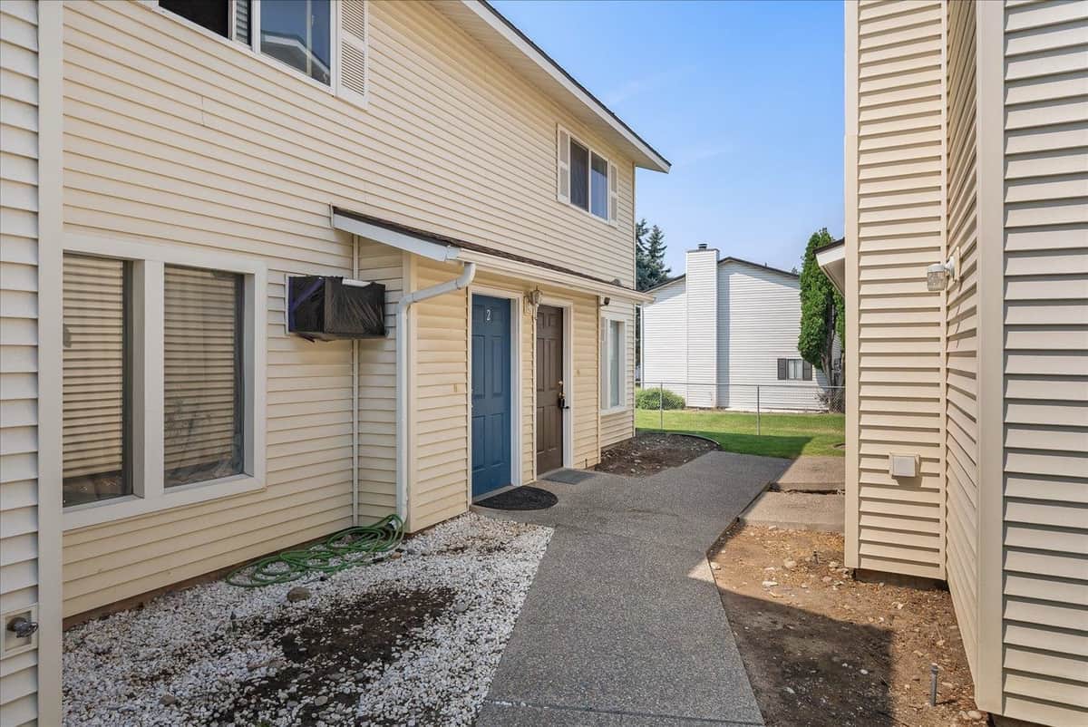 2107 N Houk Rd thumbnail 6