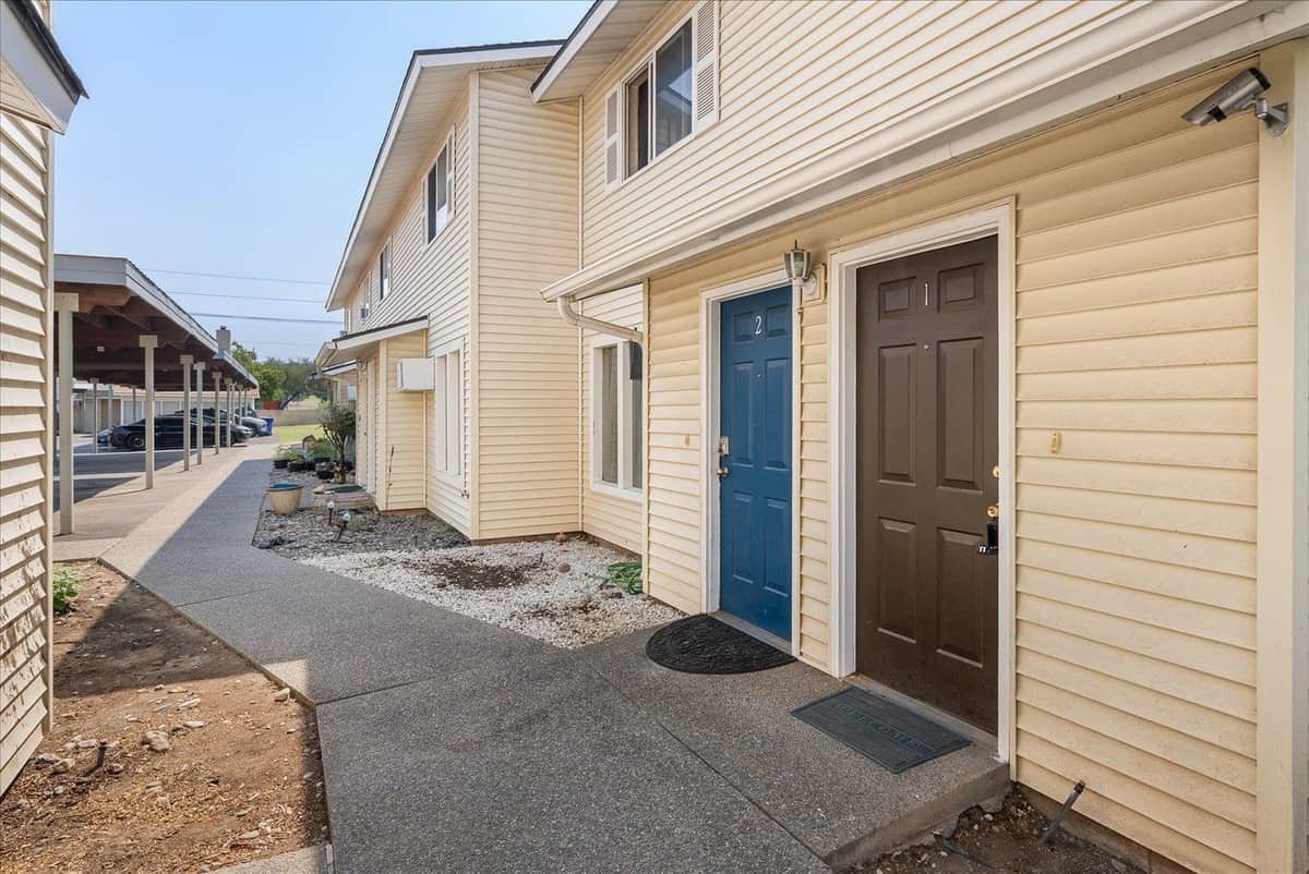 2107 N Houk Rd thumbnail 7