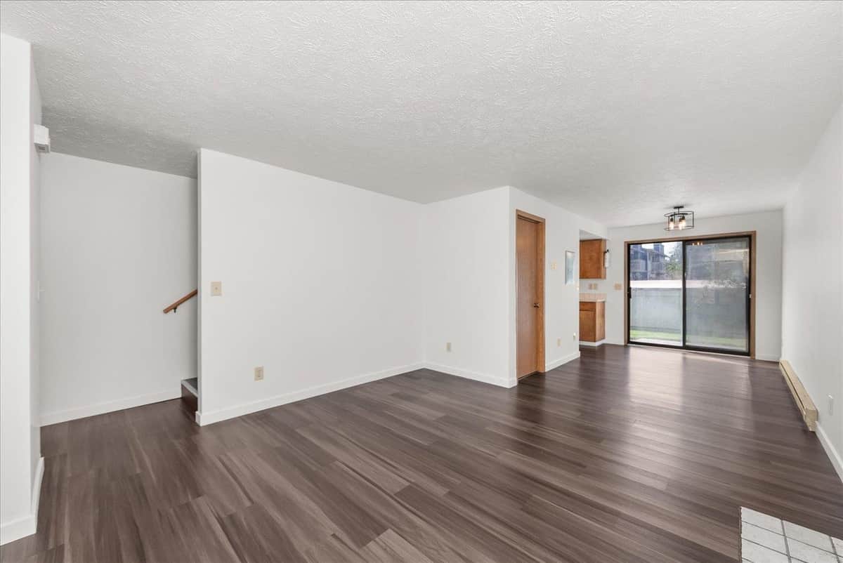 2107 N Houk Rd thumbnail 10