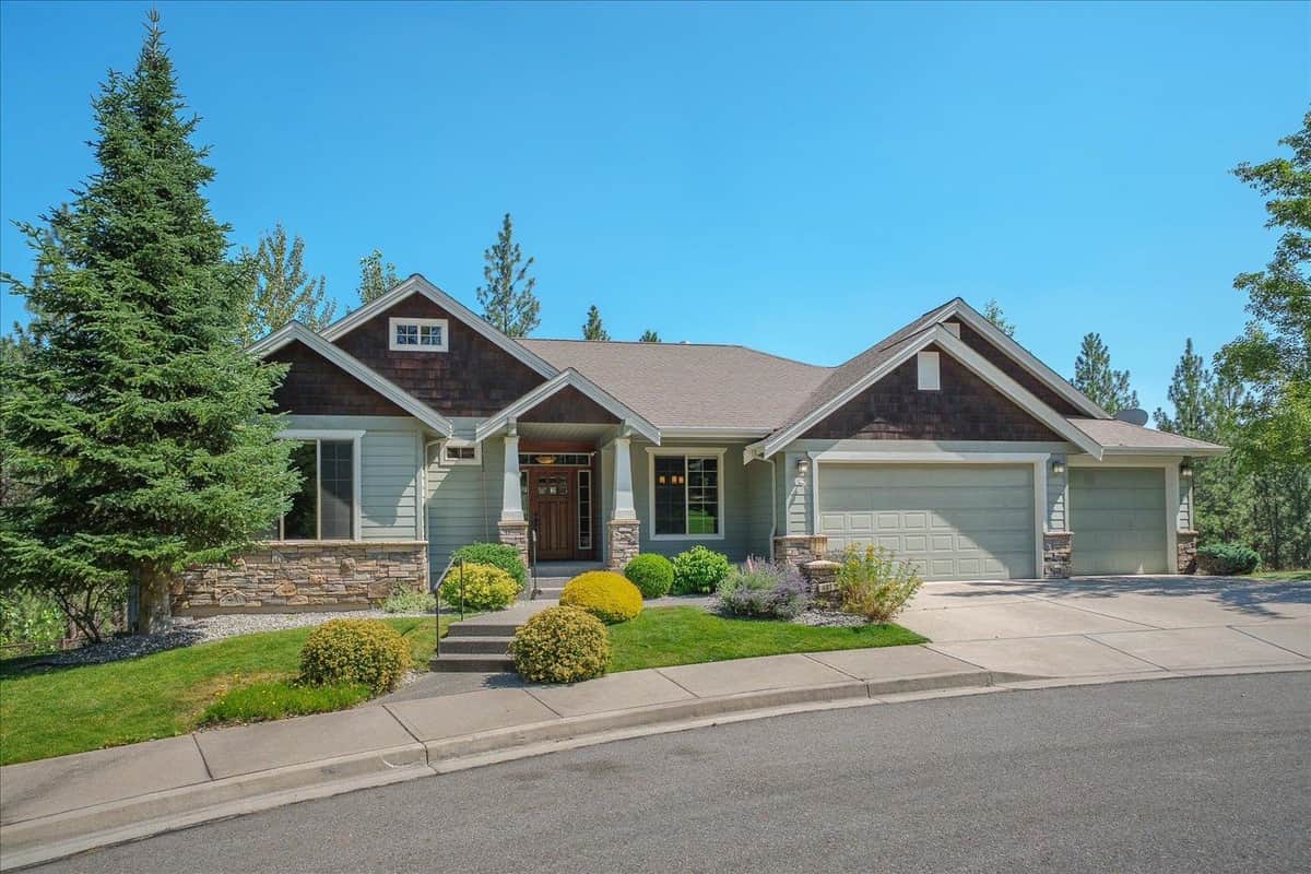401 W Trailridge Ct thumbnail 2