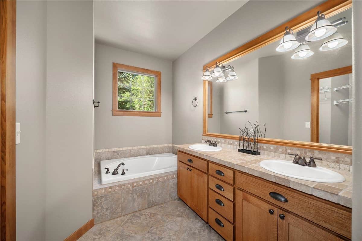 401 W Trailridge Ct thumbnail 18