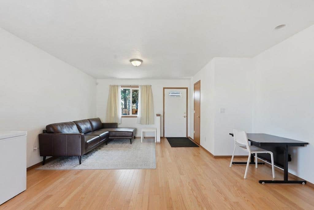 7125 N Crestline St thumbnail 9