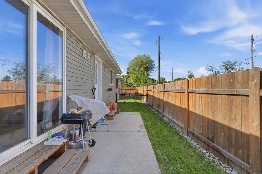 7125 N Crestline St thumbnail 23