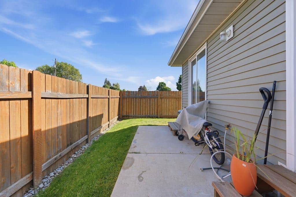 7125 N Crestline St thumbnail 25