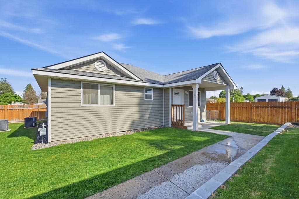 7125 N Crestline St thumbnail 26