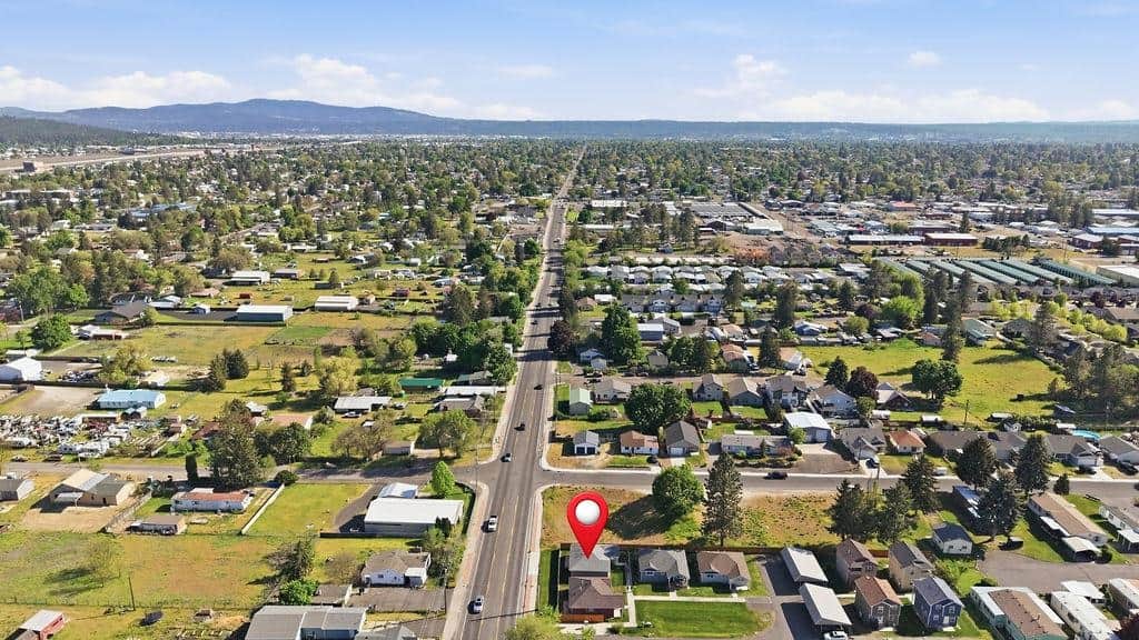 7125 N Crestline St thumbnail 32