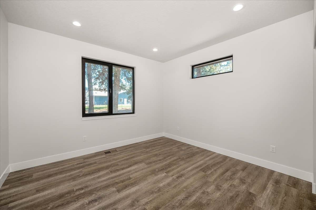 3402 E Yearling Rd thumbnail 26