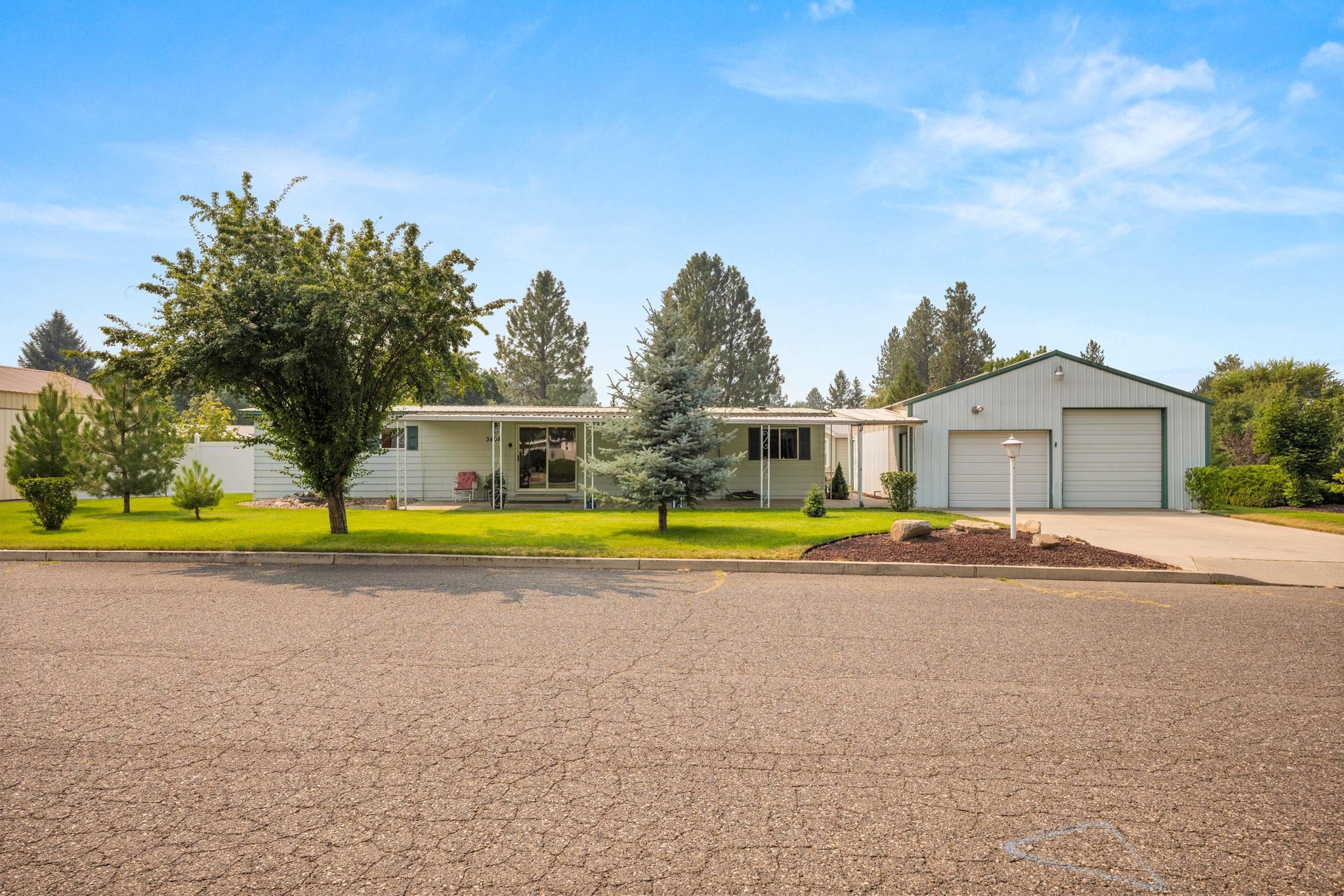 3408 E Hastings Ave
