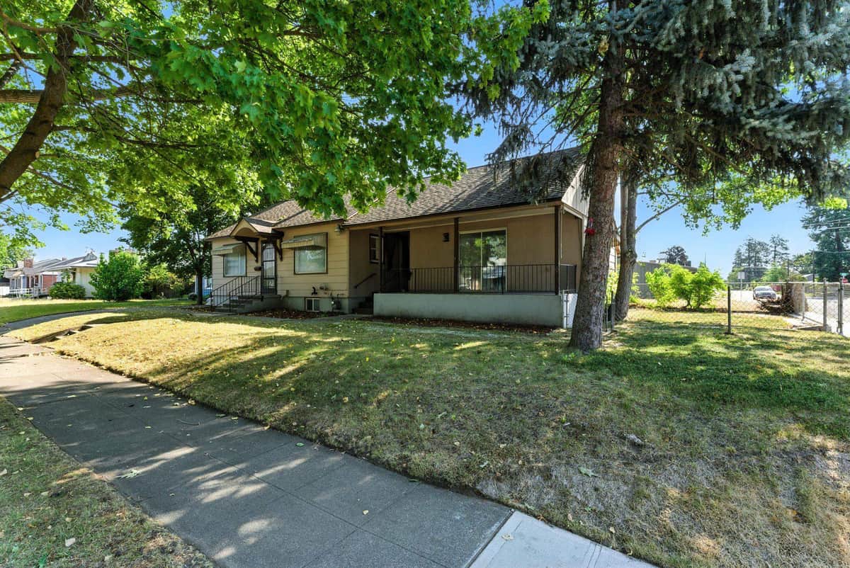 5504 N Post St thumbnail 3