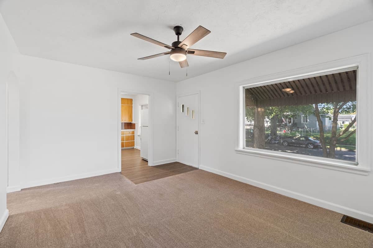 5504 N Post St thumbnail 5