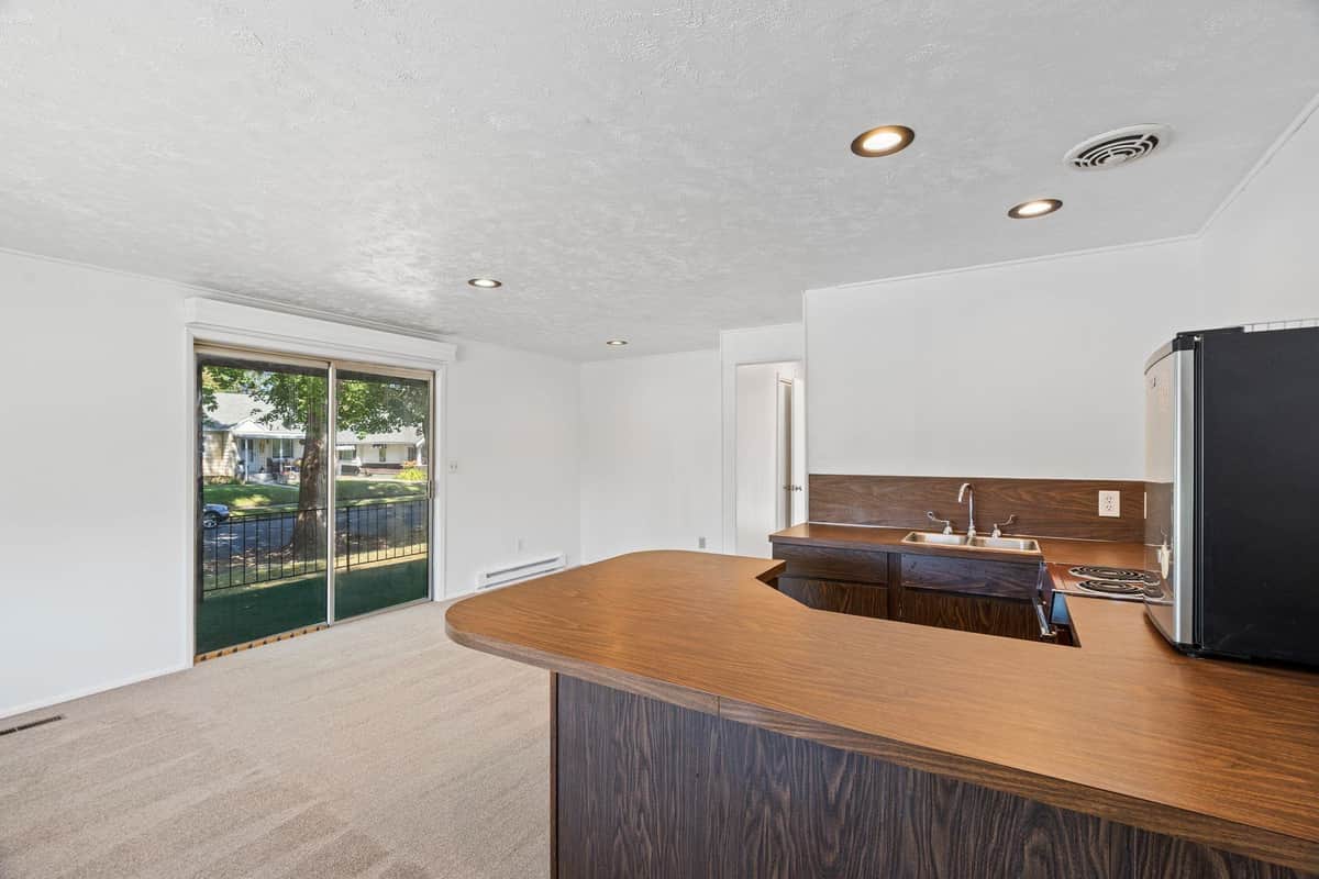 5504 N Post St thumbnail 14