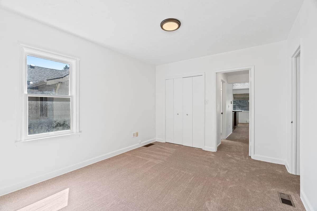 5504 N Post St thumbnail 17