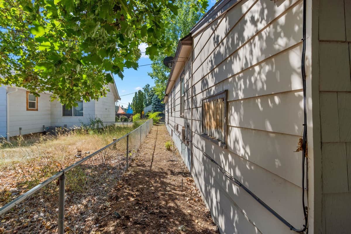 5504 N Post St thumbnail 30