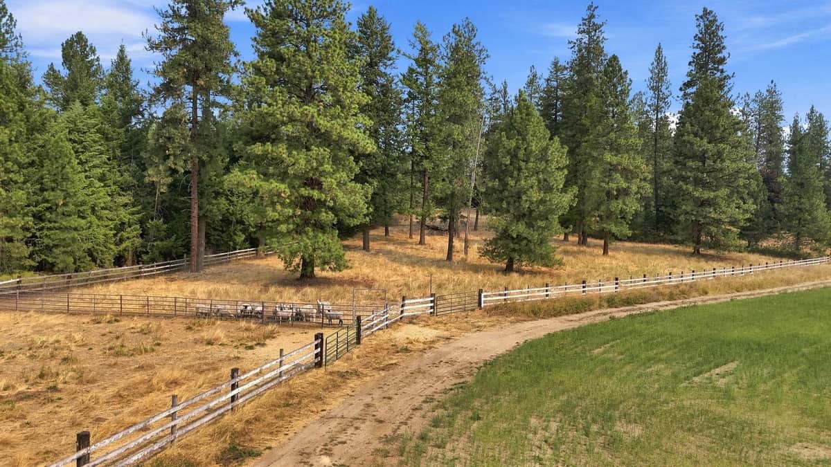 5082 S Swenson Rd thumbnail 43