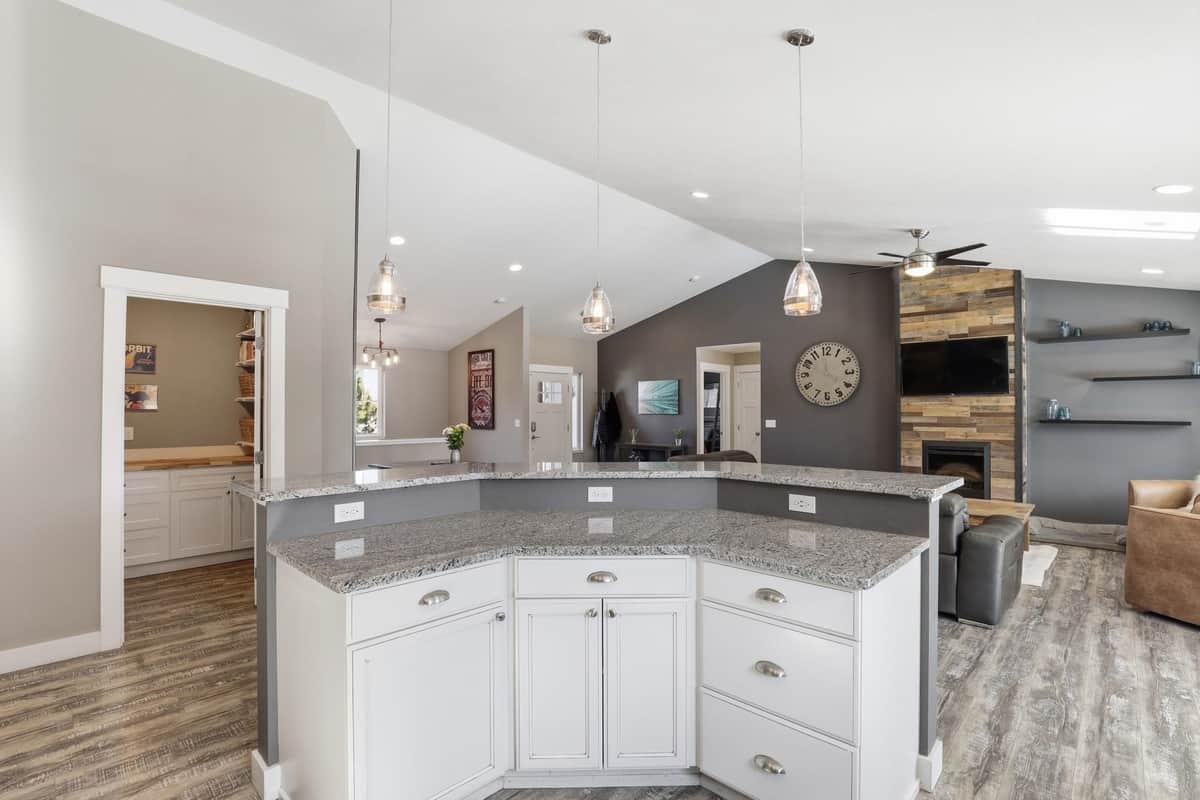 5515 S Russell Ln thumbnail 14