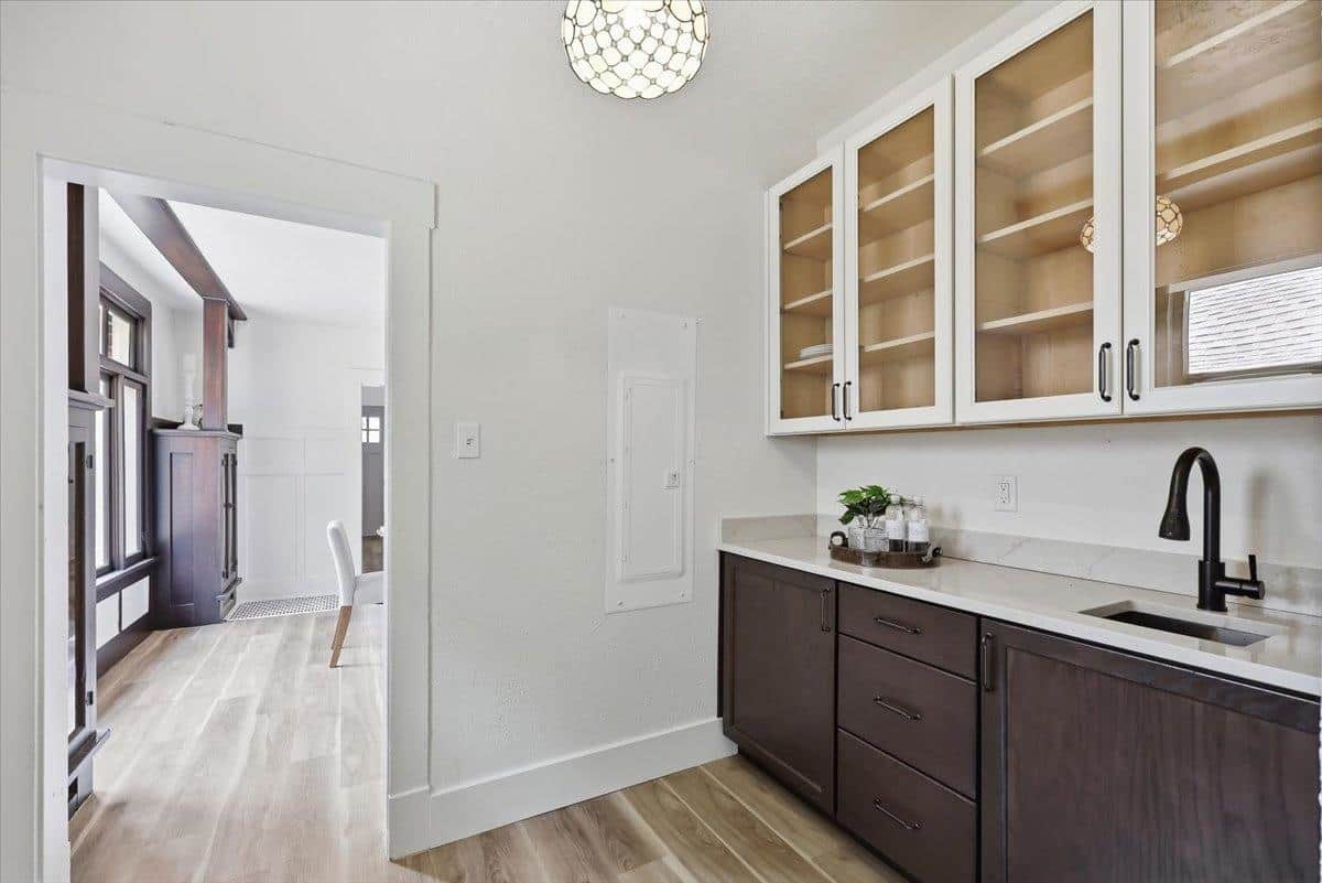 953 E 9th Ave thumbnail 17