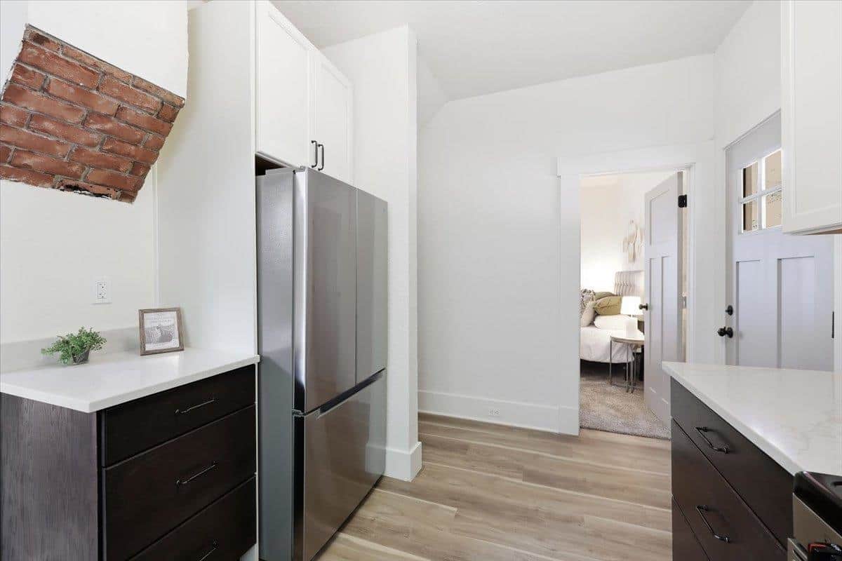 953 E 9th Ave thumbnail 22