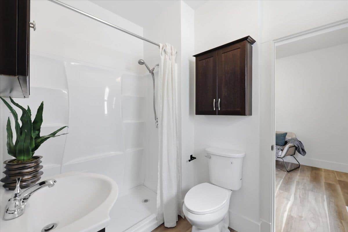 953 E 9th Ave thumbnail 25
