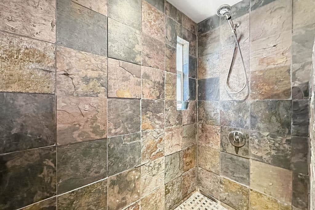 5914 N GATES Ln thumbnail 24