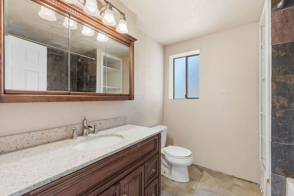 5914 N GATES Ln thumbnail 31