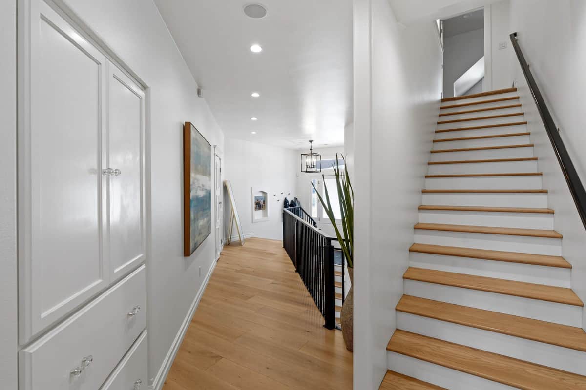 819 S Liberty Dr thumbnail 19