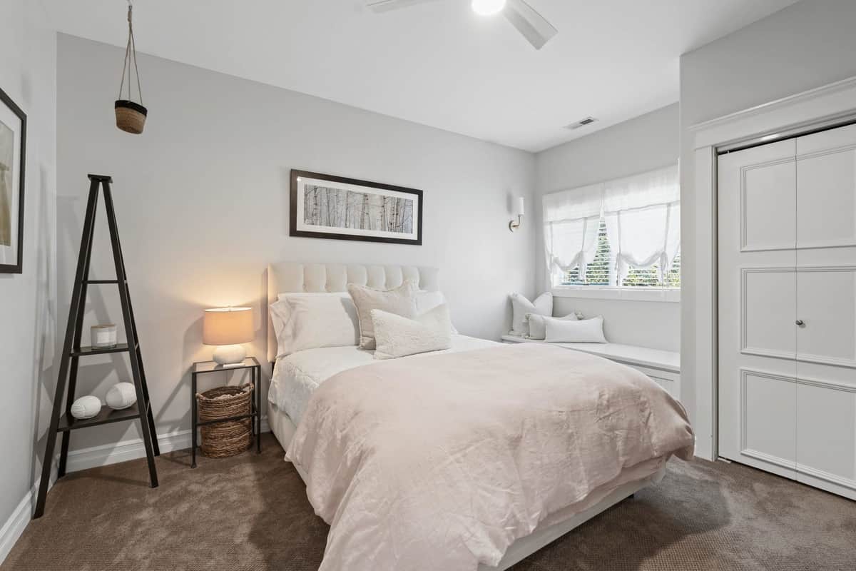 819 S Liberty Dr thumbnail 26