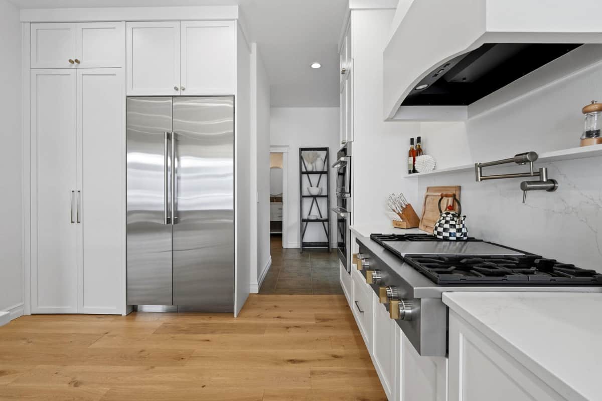819 S Liberty Dr thumbnail 9