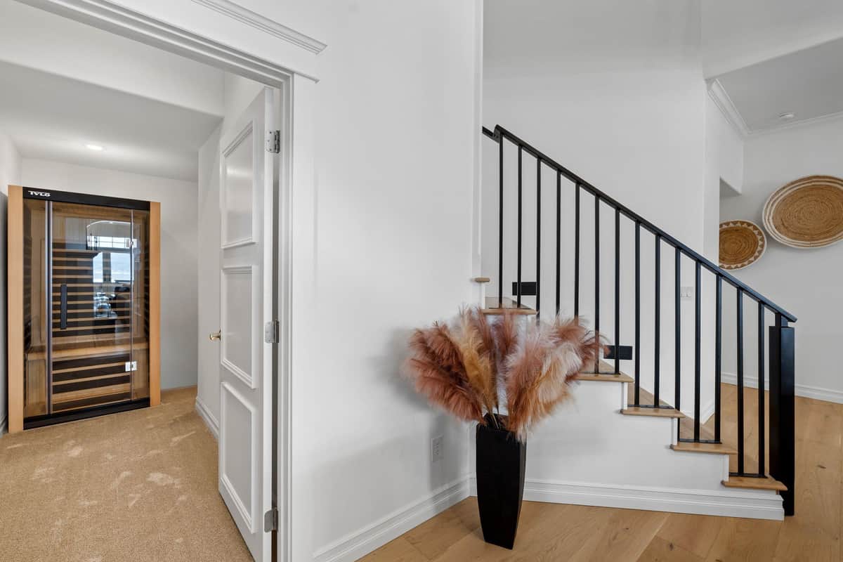 819 S Liberty Dr thumbnail 18