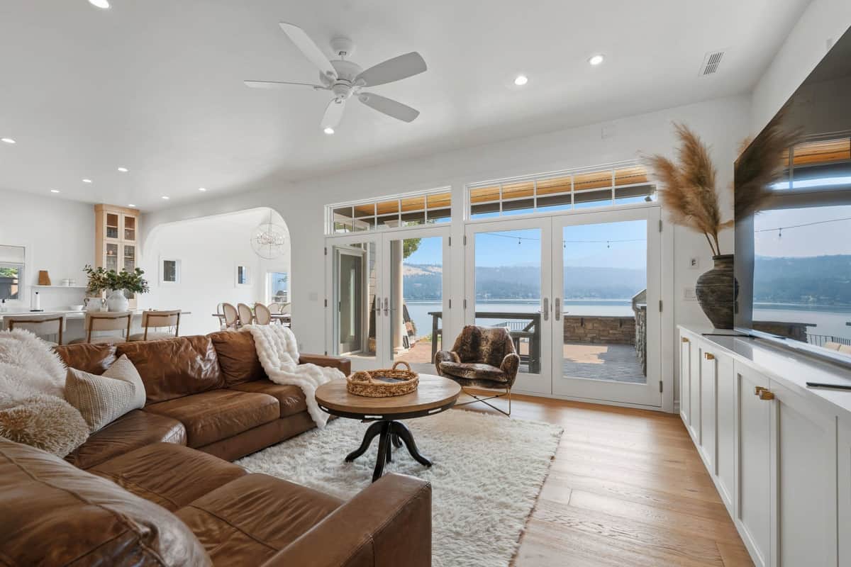 819 S Liberty Dr thumbnail 13