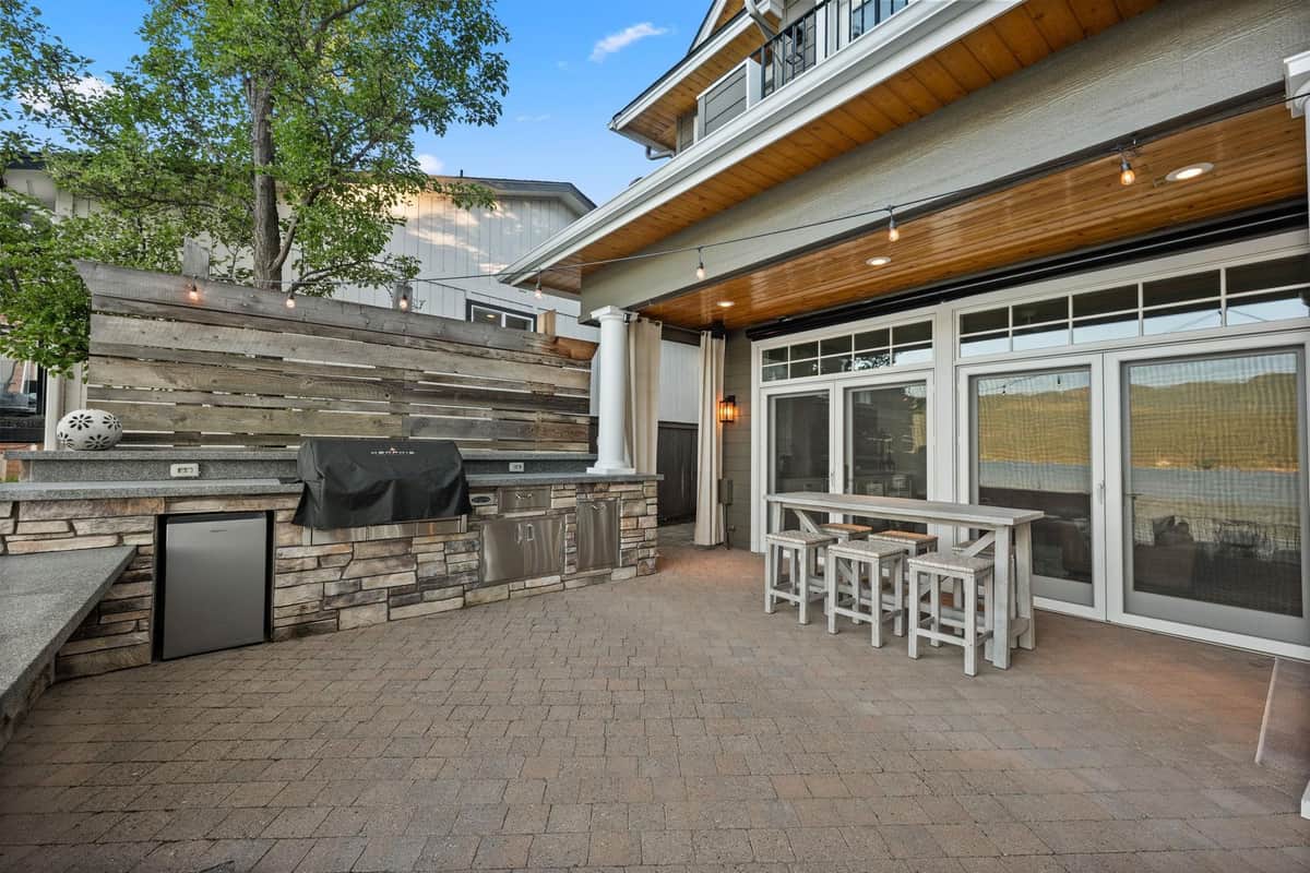 819 S Liberty Dr thumbnail 37