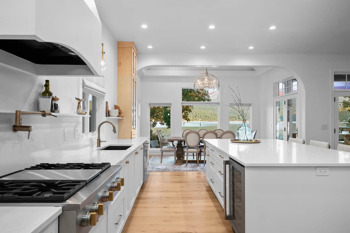 819 S Liberty Dr thumbnail 7