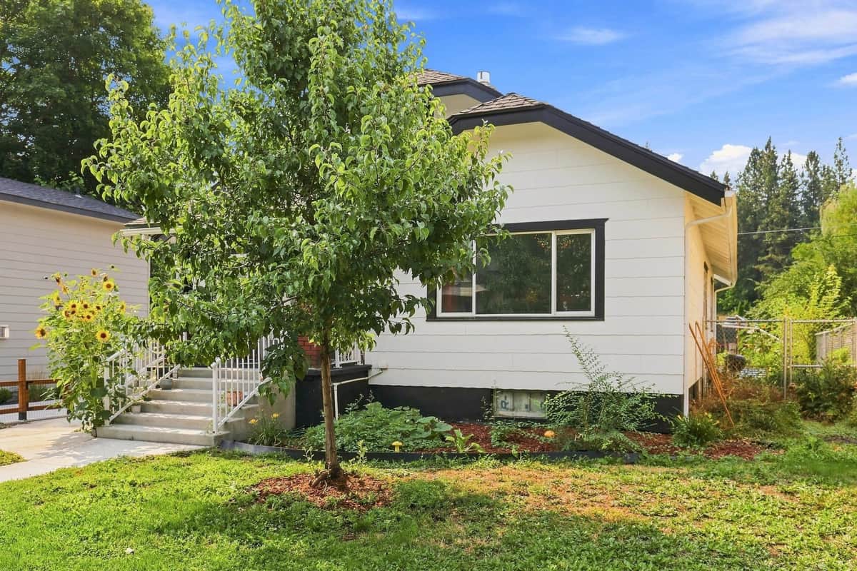 712 E 9th Ave thumbnail 3