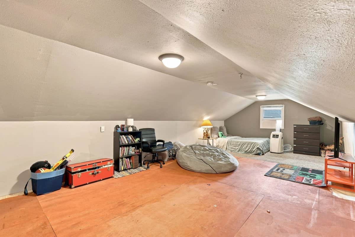 712 E 9th Ave thumbnail 13