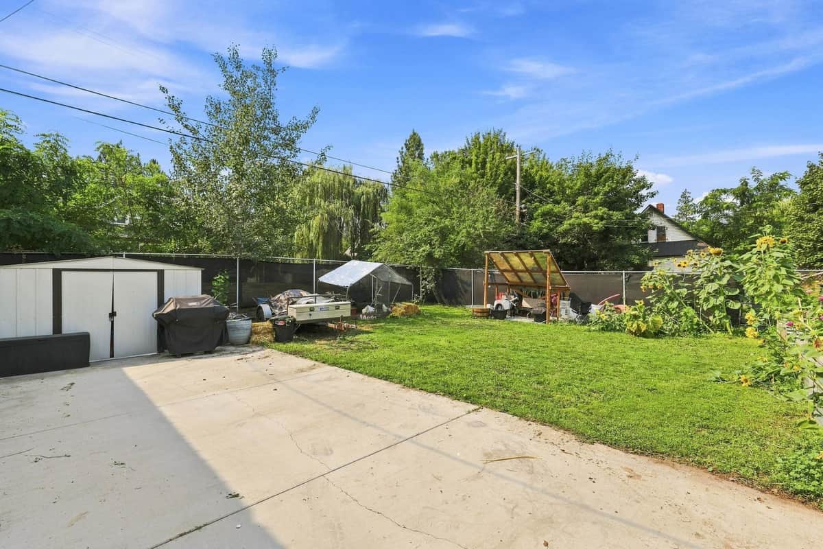 712 E 9th Ave thumbnail 18
