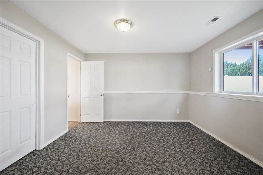 735 E Tara Lee Ave thumbnail 21