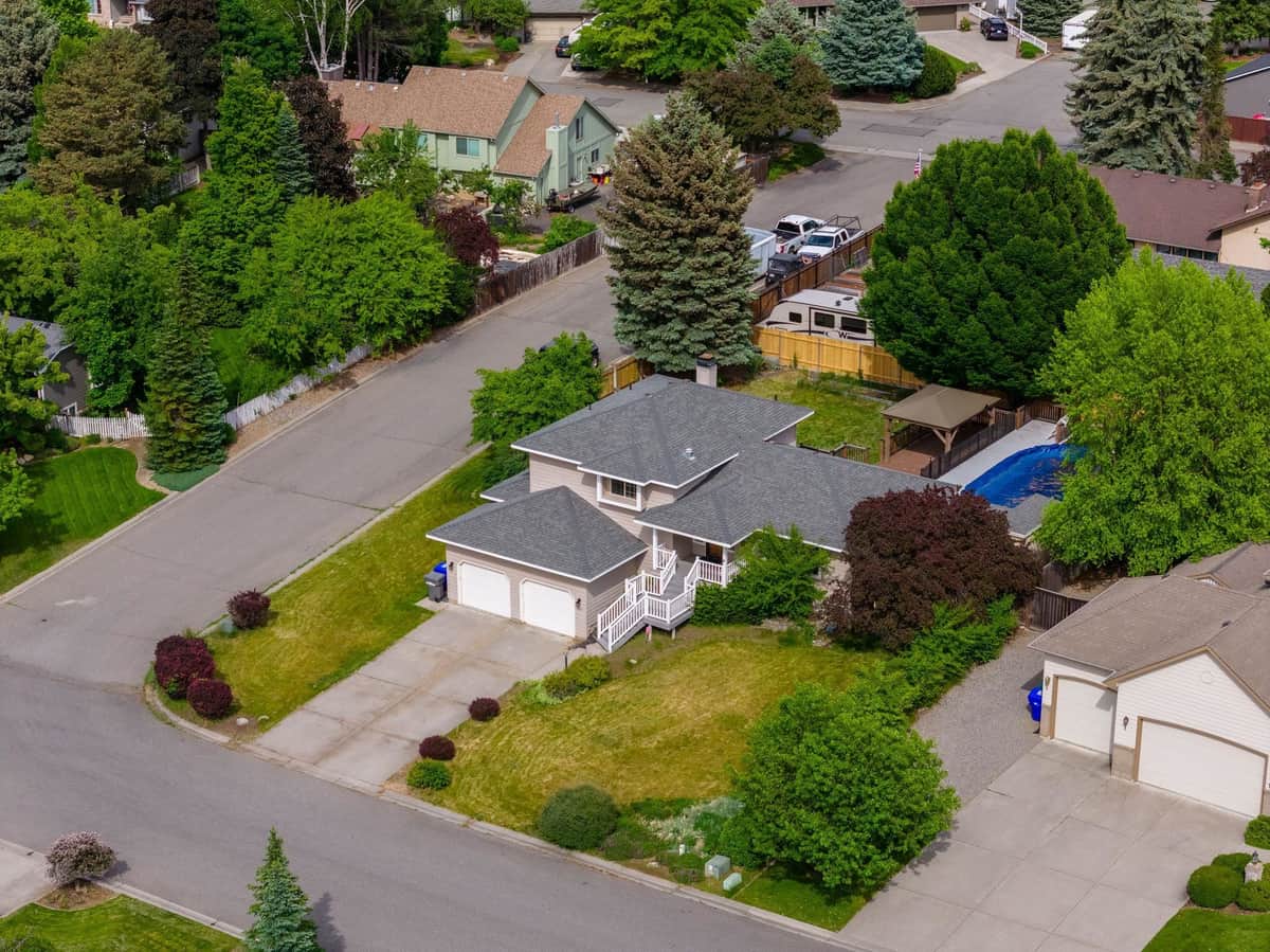 3901 S Sunderland Dr thumbnail 3