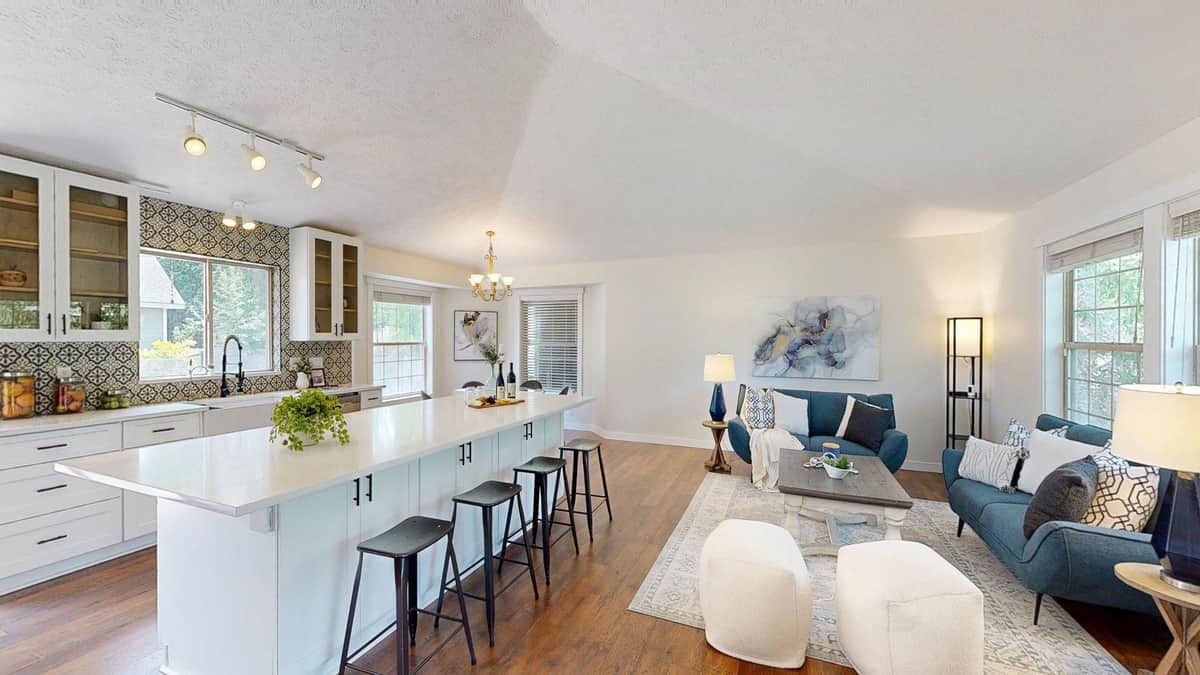3901 S Sunderland Dr thumbnail 5