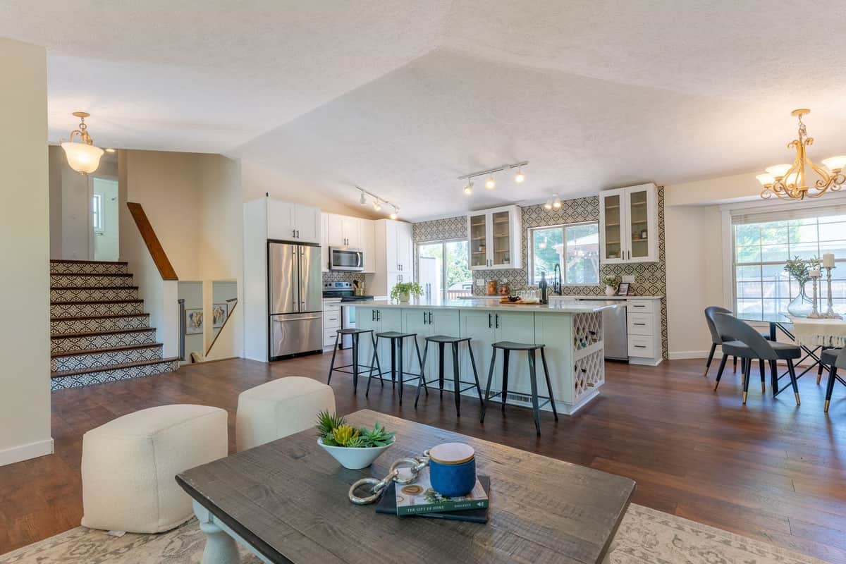3901 S Sunderland Dr thumbnail 7