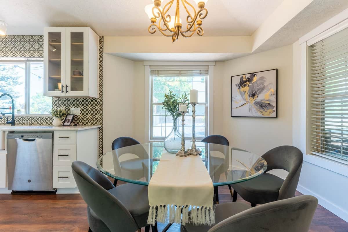 3901 S Sunderland Dr thumbnail 9