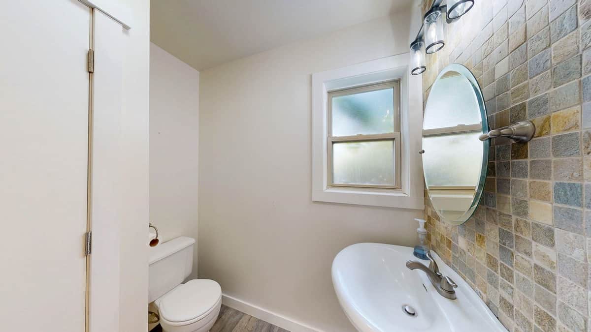 3901 S Sunderland Dr thumbnail 37
