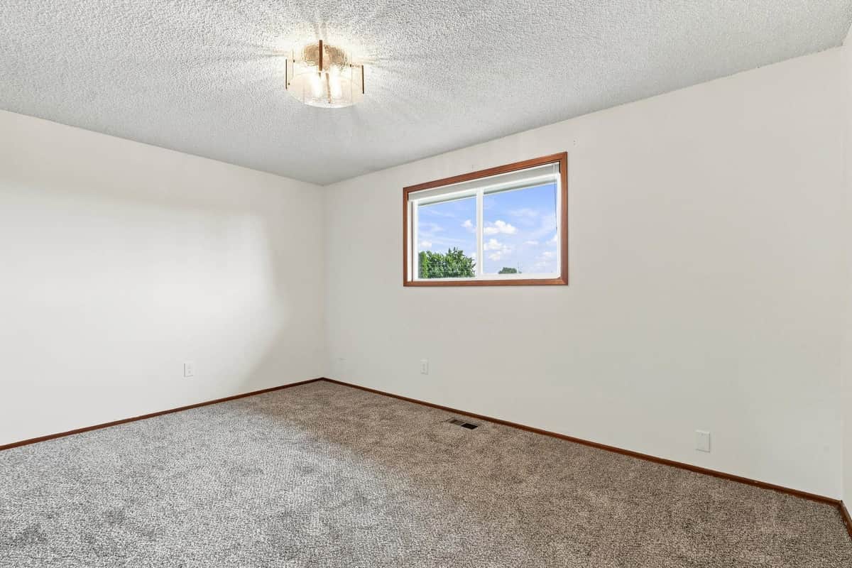 211 E Astor Dr thumbnail 19