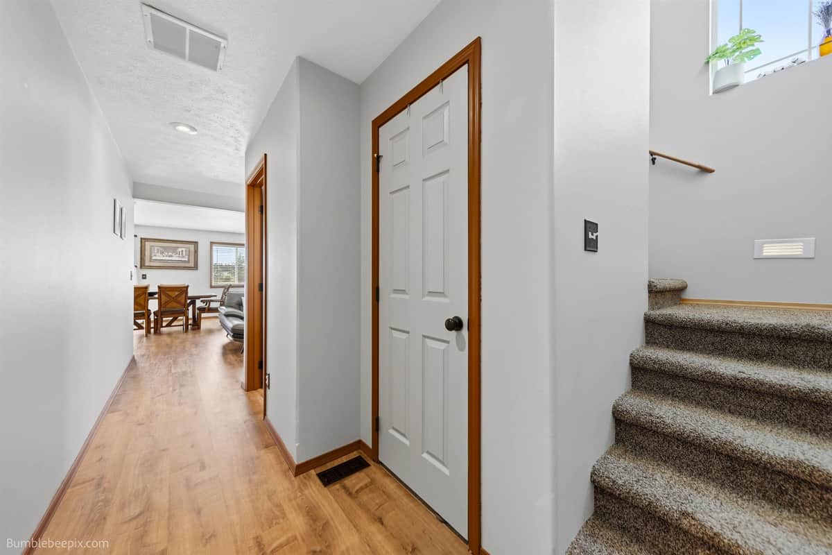 9313 W Foxtail Ln thumbnail 11