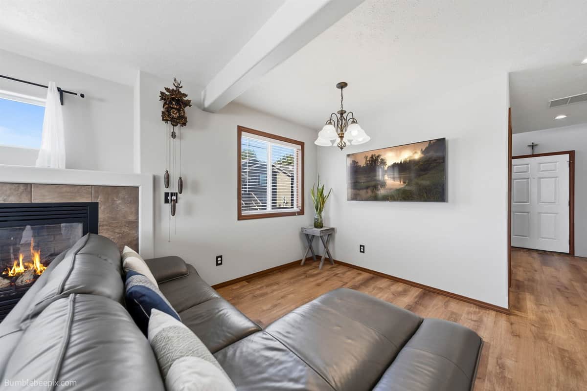 9313 W Foxtail Ln thumbnail 7
