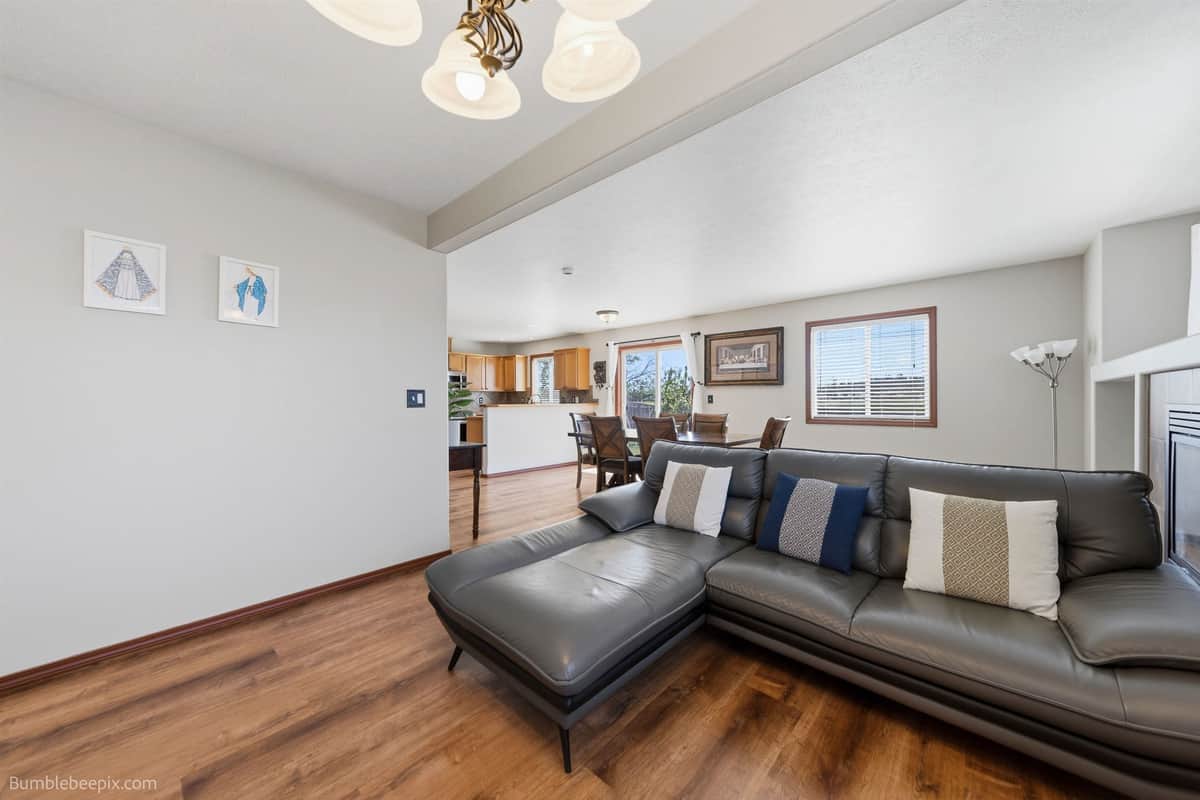 9313 W Foxtail Ln thumbnail 9